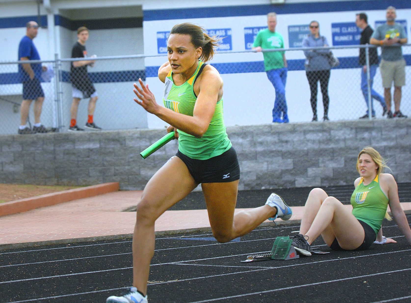 042319-blm-spt-4girlstrack